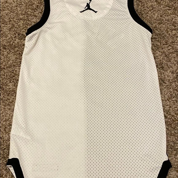 Jordan 23 Black & White Jersey - Picture 3 of 8
